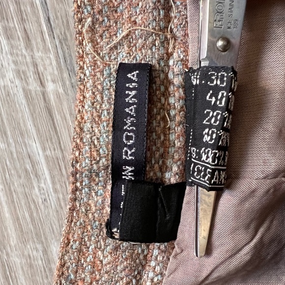 Vintage wool blend tweed career skirt - Picture 7 of 13